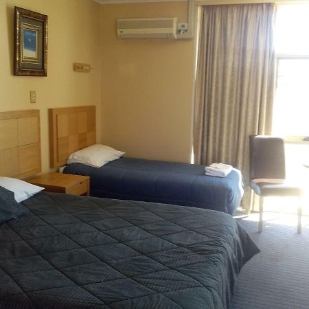 Desert Sand Motor Inn Broken Hill Buitenkant foto