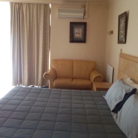 Desert Sand Motor Inn Broken Hill Buitenkant foto