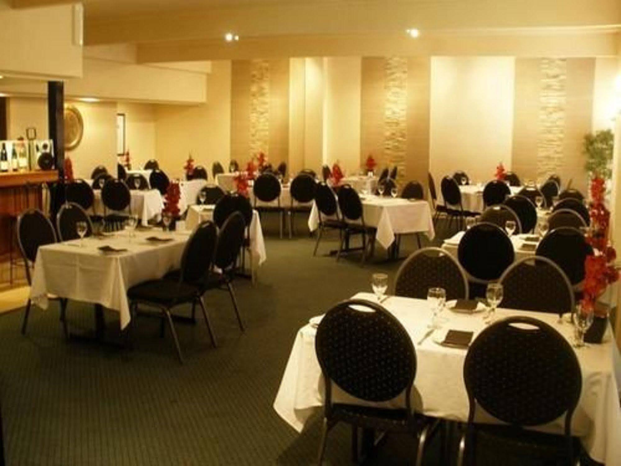 Desert Sand Motor Inn Broken Hill Buitenkant foto