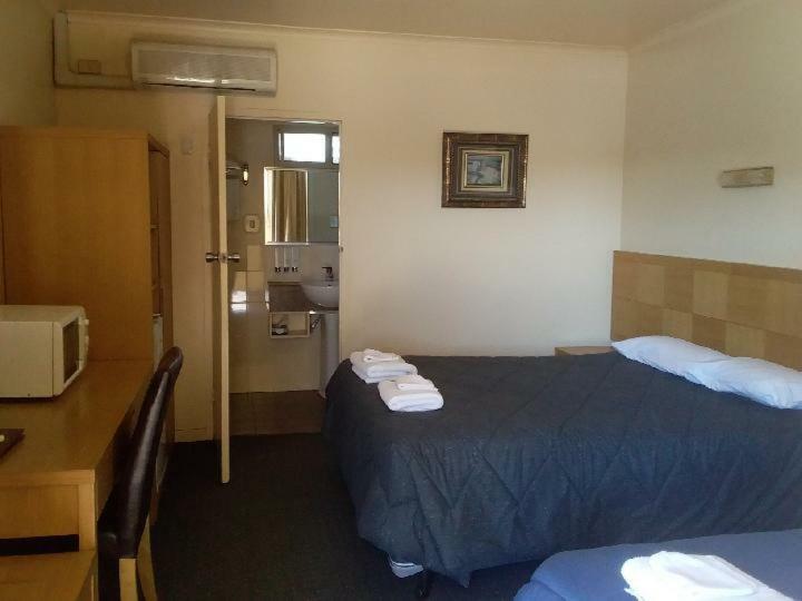 Desert Sand Motor Inn Broken Hill Buitenkant foto